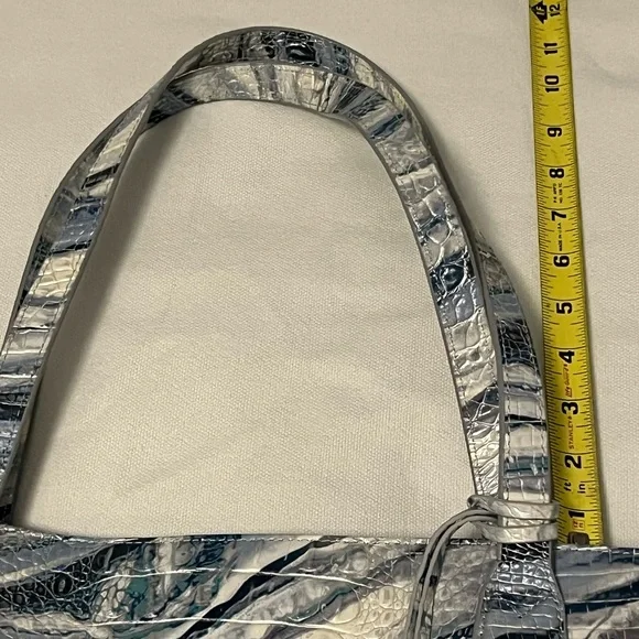 Brahmin Leather Misha Splash Tote Bag EUC Blue & White W/ Matching Wallet - Picture 4 of 16
